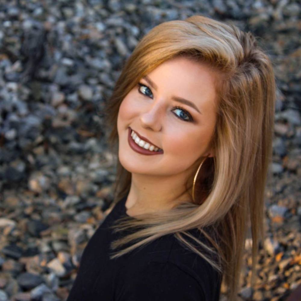 Meet your Posher, Emily